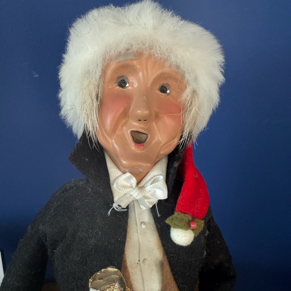 Festive Butler Figurine with Champagne